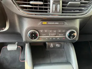 FORD Kuga 2.5 FHEV ST-Line X 4WD