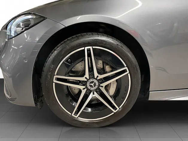 Mercedes-Benz C 300 e T AMG Line