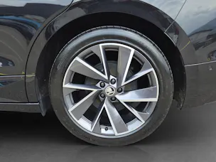 SKODA Enyaq iV 80x SportLine