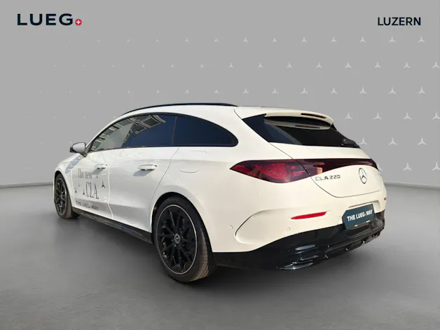 Mercedes-Benz CLA Shooting Brake 220 4Matic 8G-DCT