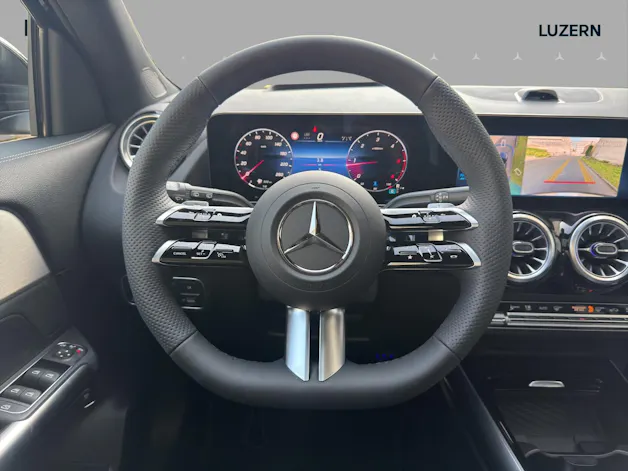 Mercedes-Benz GLA 220d 4Matic 8G-DCTSwiss Star