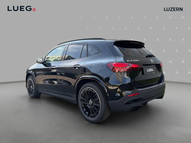 Mercedes-Benz GLA 220d 4Matic 8G-DCTSwiss Star