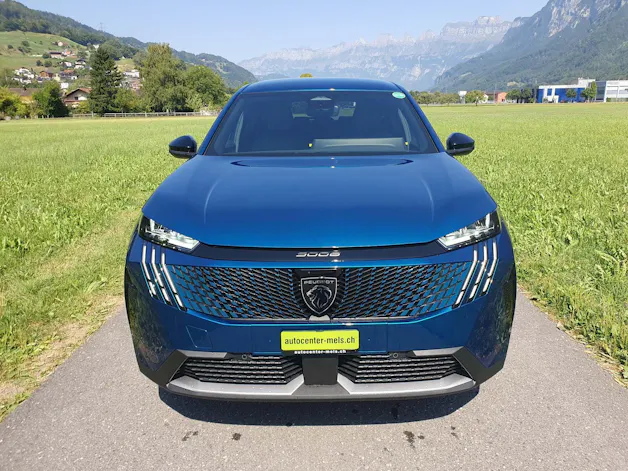 Peugeot 5008 e-Allure Premium 4x4