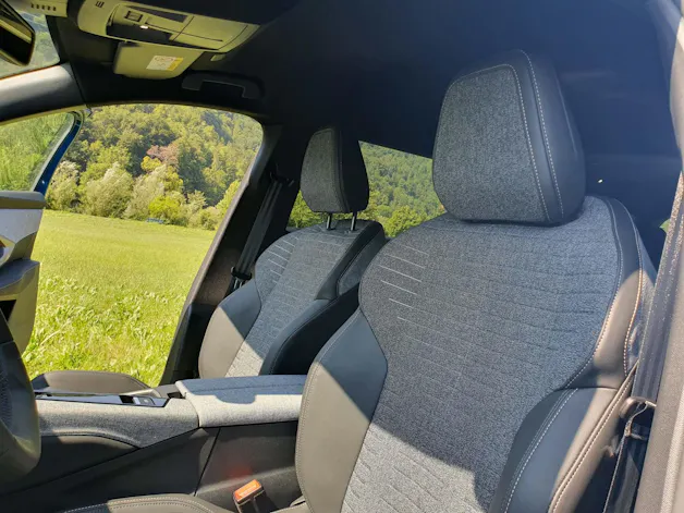 Peugeot 5008 e-Allure Premium 4x4