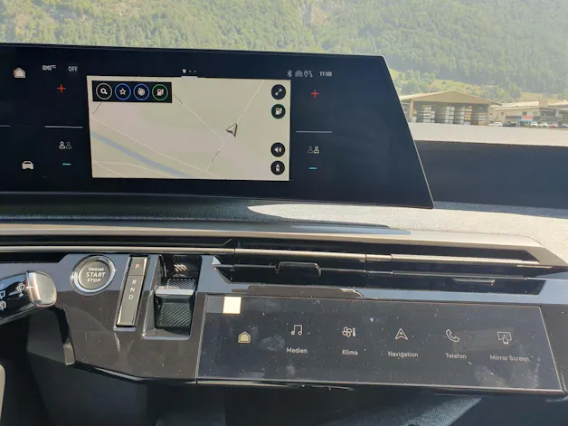 Peugeot 5008 e-Allure Premium 4x4