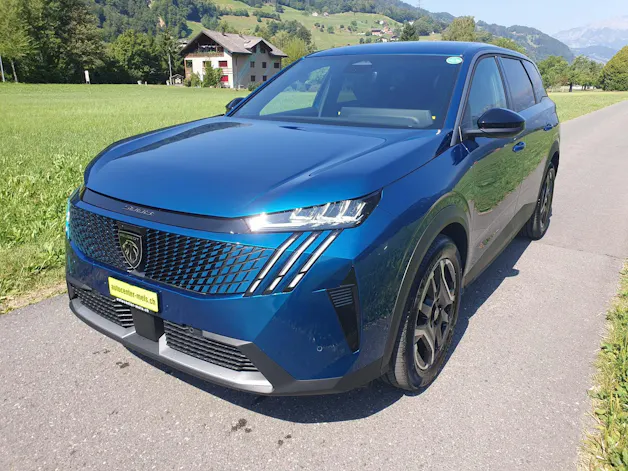 Peugeot 5008 e-Allure Premium 4x4