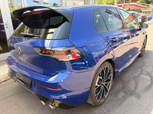 VW Golf R 2.0 TSI 333 PS 4MOTION *** AKRAPOVIC ABGAS & LEDER NAPPA ***