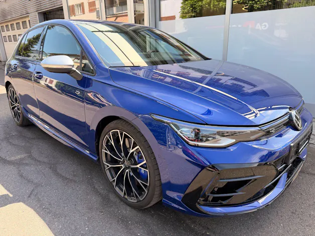 VW Golf R 2.0 TSI 333 PS 4MOTION *** AKRAPOVIC ABGAS & LEDER NAPPA ***