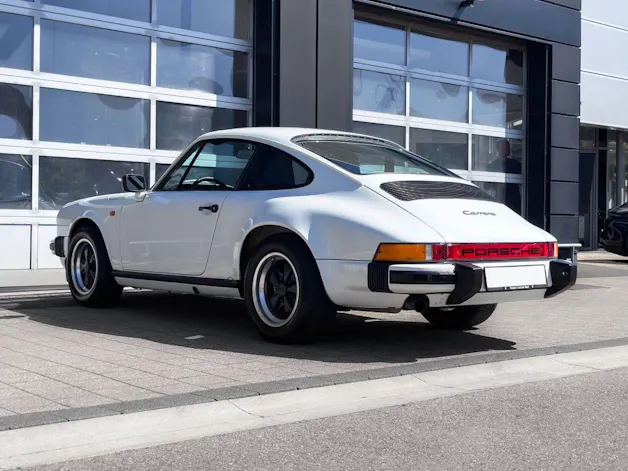 Porsche 911 Carrera Coupé