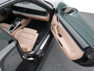 PORSCHE 911 Turbo