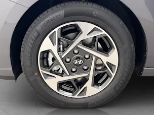 HYUNDAI i30 1.5 T-GDi Amplia