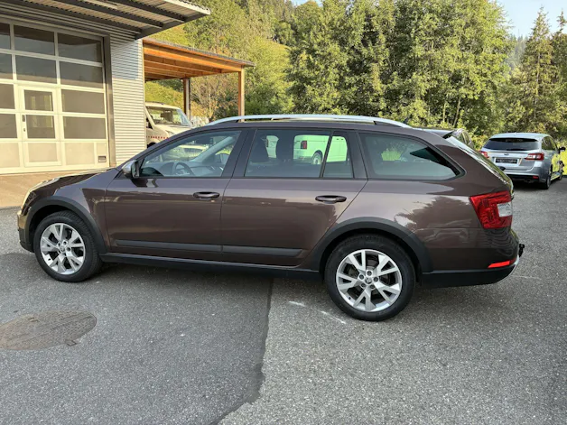 Škoda Octavia Combi 2.0 TDI Scout 4x4 DSG
