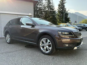 SKODA Octavia Combi 2.0 TDI Scout 4x4 DSG