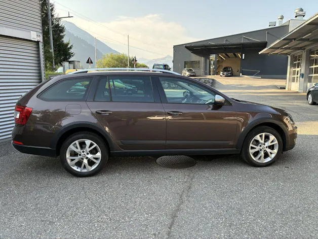 Škoda Octavia Combi 2.0 TDI Scout 4x4 DSG