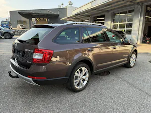 SKODA Octavia Combi 2.0 TDI Scout 4x4 DSG
