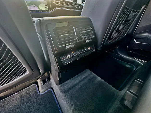 VW Touareg 3.0 TSI eHybrid R Tiptronic