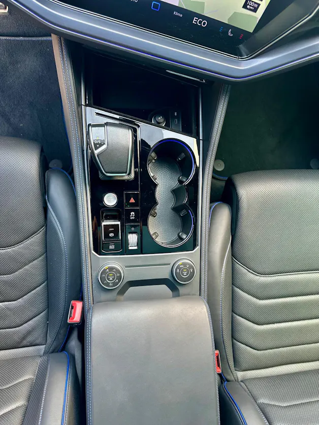 VW Touareg 3.0 TSI eHybrid R Tiptronic