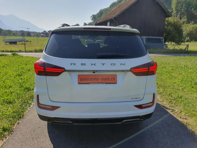 KGM -SsangYong Rexton RX 2.2 CRDi White Pearl Edition