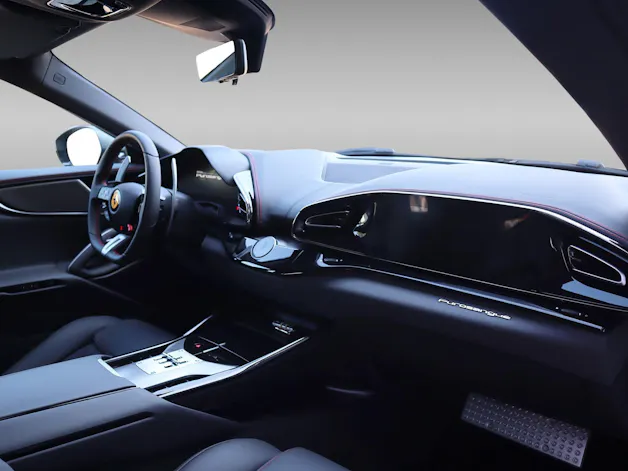 Ferrari Purosangue 6.5 V12