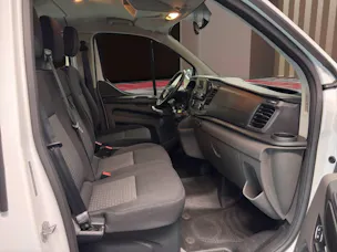 FORD Transit Custom 320 L2H1 Trend