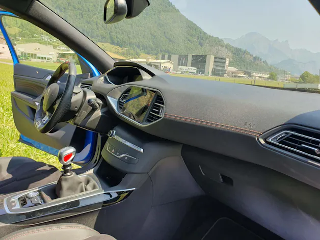 Peugeot 308 1.6 PureTech GTi S/S 262 PS