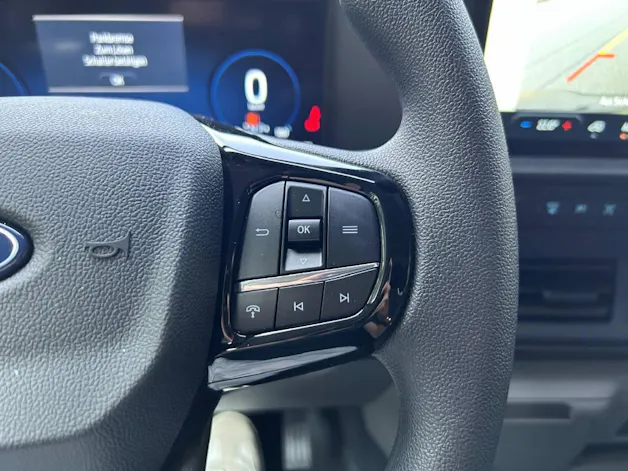 Ford Transit Custom Van 320 L1 2.5 Duratec 233 Trend PHEV