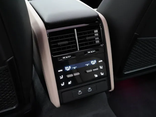 Porsche Cayenne S Coupé Electric