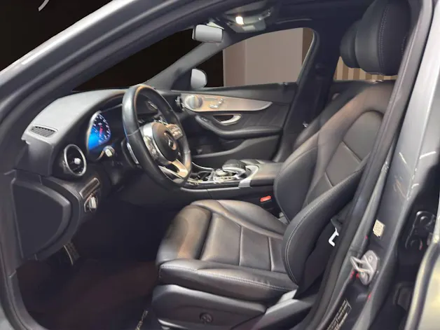 MERCEDES-BENZ C 180 AMG Line 9G-Tronic