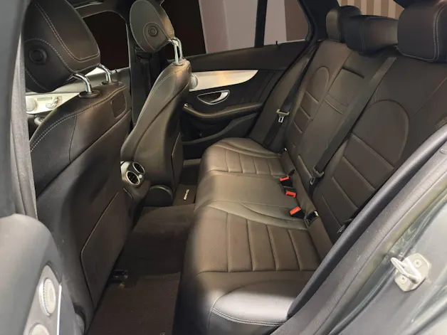 MERCEDES-BENZ C 180 AMG Line 9G-Tronic
