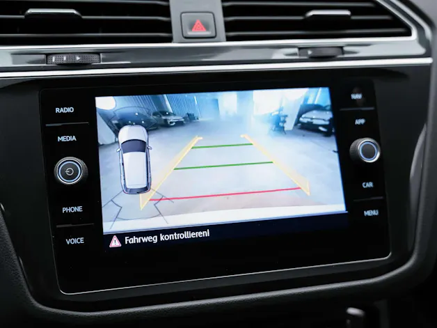 VW Tiguan 2.0TSI Highline R-Line 4Motion DSG *Panorama*Head-Up*Abstandsregler*