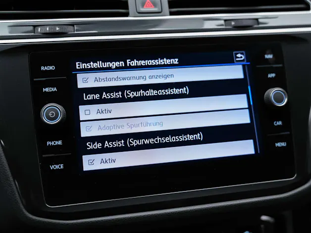 VW Tiguan 2.0TSI Highline R-Line 4Motion DSG *Panorama*Head-Up*Abstandsregler*