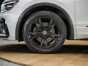 VW Tiguan 2.0TSI Highline R-Line 4Motion DSG *Panorama*Head-Up*Abstandsregler*