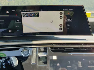 Peugeot 5008 e-Allure Premium 4x4
