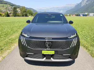 Peugeot 5008 e-Allure Premium 4x4