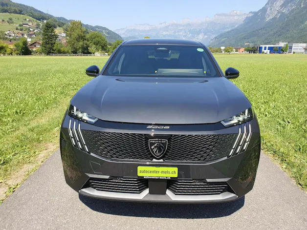 Peugeot 5008 e-Allure Premium 4x4