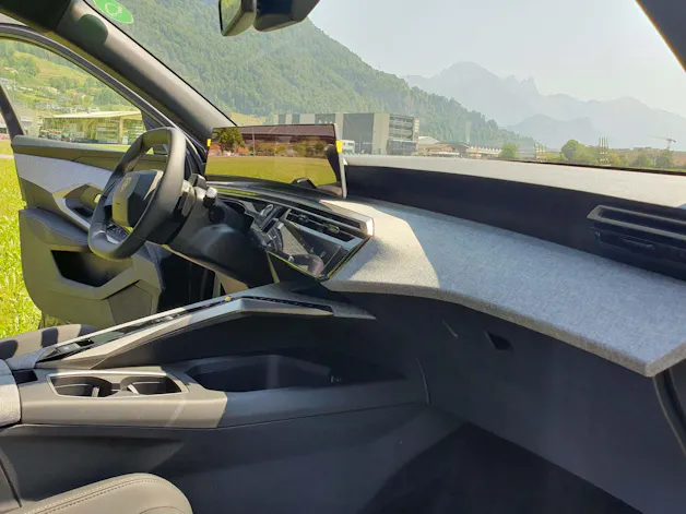 Peugeot 5008 e-Allure Premium 4x4
