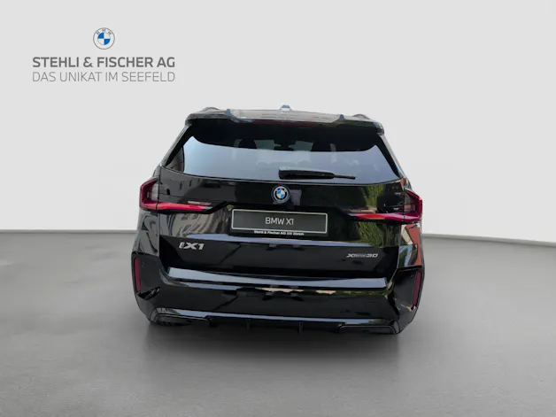 BMW iX1 xDrive 30 M Sport Pro