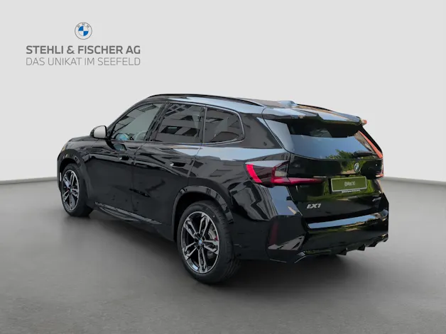 BMW iX1 xDrive 30 M Sport Pro