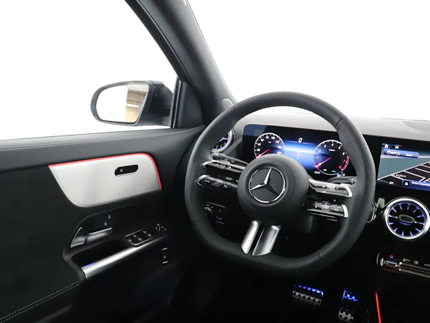 Mercedes-Benz GLA 200 Night Star 7G-D