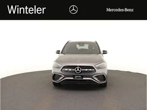 MERCEDES-BENZ GLA 200 Night Star 7G-D