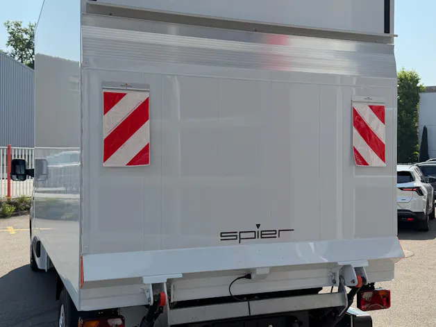 Renault Master RedEdition Koffer/Hebebühne