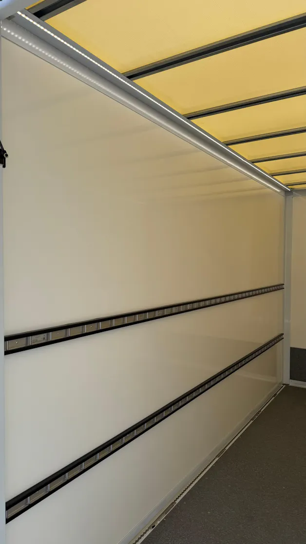 Renault Master RedEdition Koffer/Hebebühne