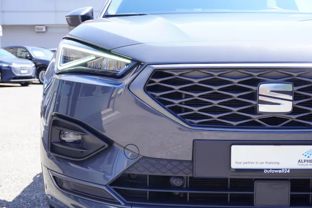 SEAT Tarraco 2.0TSI FR 4Drive DSG 7-PLÄTZER!!!