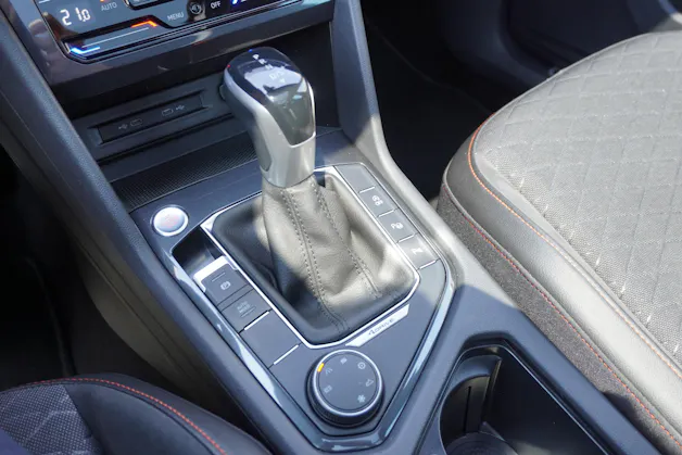 SEAT Tarraco 2.0TSI FR 4Drive DSG 7-PLÄTZER!!!