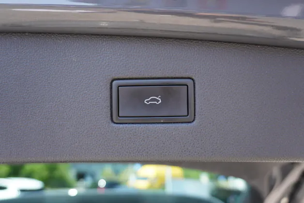 SEAT Tarraco 2.0TSI FR 4Drive DSG 7-PLÄTZER!!!
