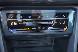 SEAT Tarraco 2.0TSI FR 4Drive DSG 7-PLÄTZER!!!