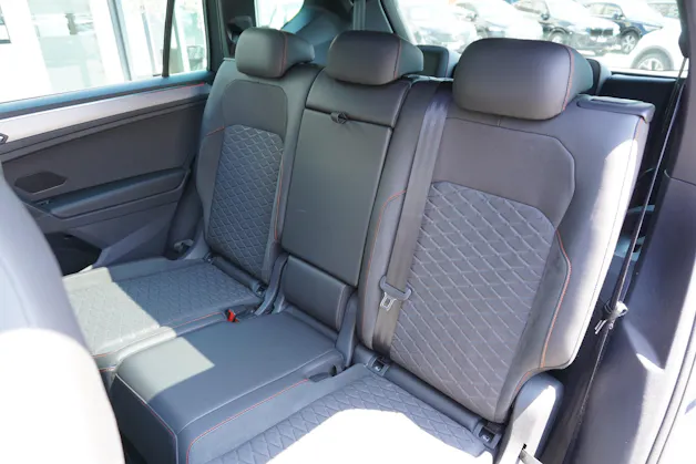 SEAT Tarraco 2.0TSI FR 4Drive DSG 7-PLÄTZER!!!