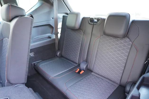 SEAT Tarraco 2.0TSI FR 4Drive DSG 7-PLÄTZER!!!