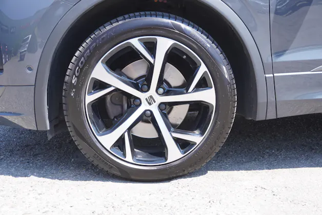 SEAT Tarraco 2.0TSI FR 4Drive DSG 7-PLÄTZER!!!