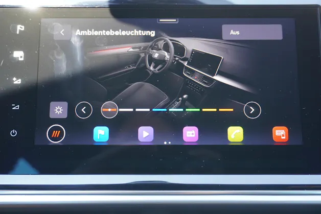 SEAT Tarraco 2.0TSI FR 4Drive DSG 7-PLÄTZER!!!